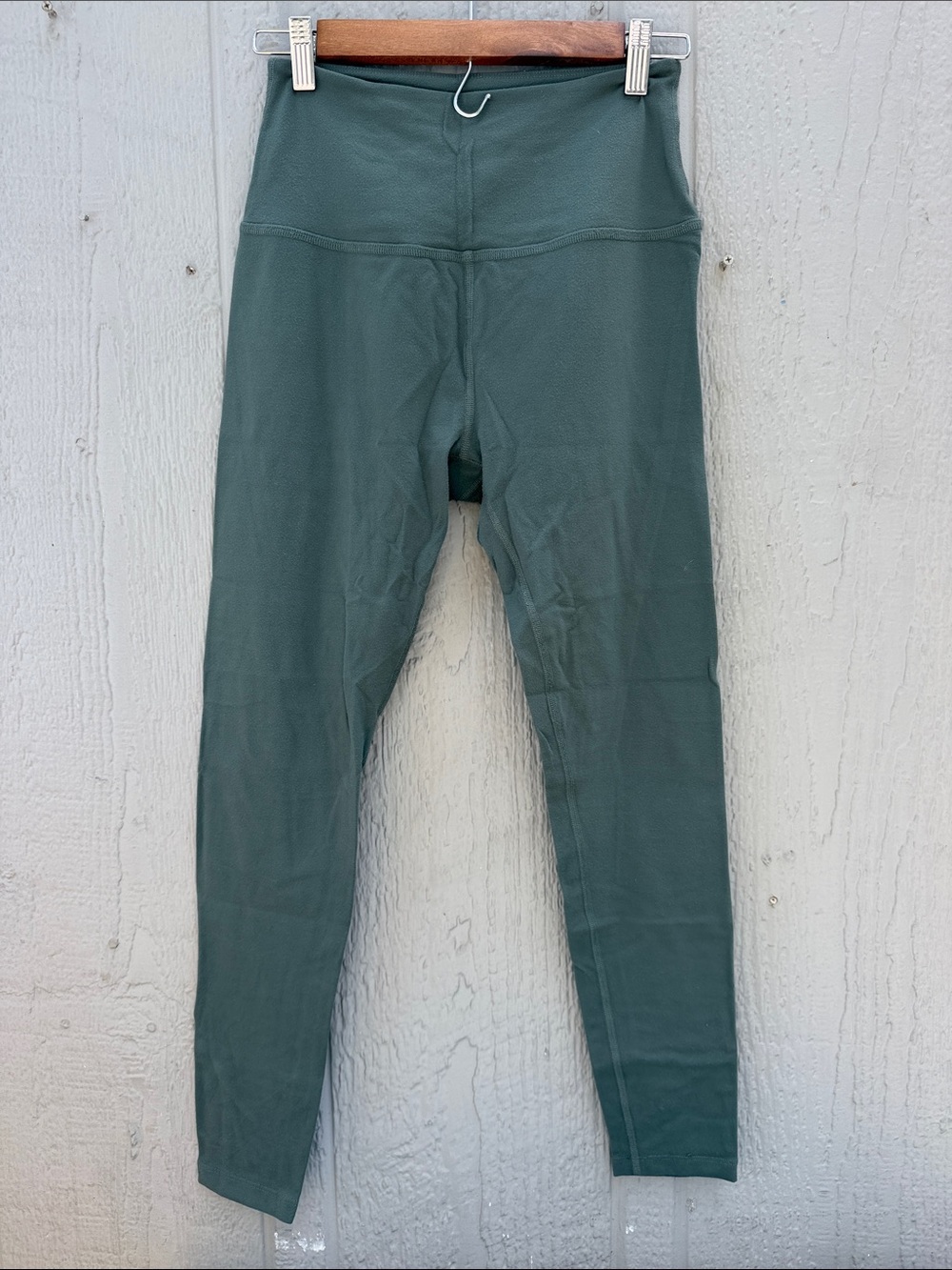 BEYOND YOGA CAUGHT IN THE MIDI HIGH WAISTED LEGGING Size: L